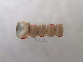 グレージュネイル