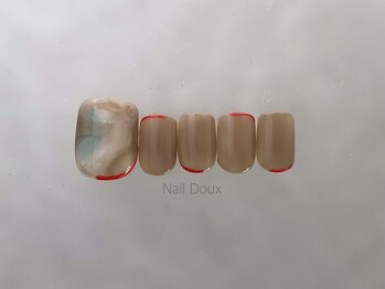 グレージュネイル