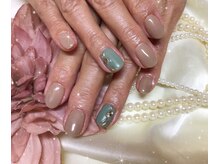 ウィズ フェリーク/秋色落ち葉ネイル