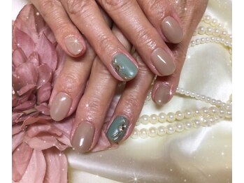 ウィズ フェリーク/秋色落ち葉ネイル