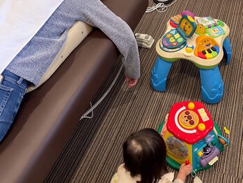 鈴木接骨院 泉区将監院/親子ルーム(個室)があります