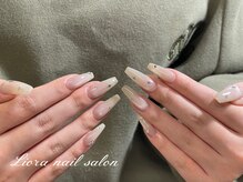 リオラ(Liora)/定額　ワンホン　シンプル　上品