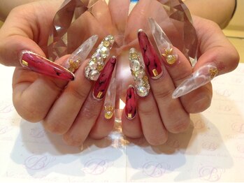 エスフィーネイルサロン ブリーユ(Esfy nailsalon Brille)/ジェルネイル