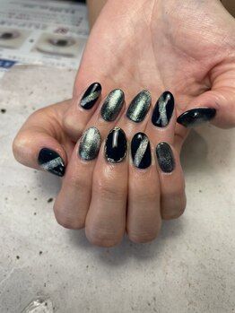 ヘアーアンドネイル ルシア(Hair&Nail Lucia)/黒×マグネットネイル 担当坂本