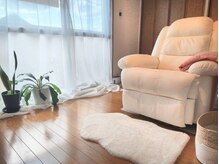 ジュエル(jewel)/ふかふかのリクライニングチェア