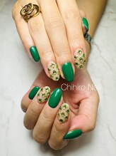 チヒロネイル/ラインストーンネイル