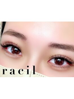 ボリュームのある目元にしたい