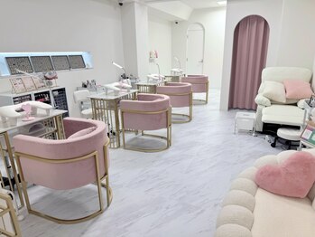 ビジューネイル(bijou nail)の写真/銀座駅から徒歩3分の好立地！お買い物の合間にも立ち寄りやすく♪