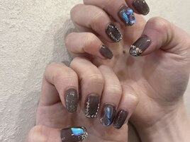 キラキラワンホンネイル