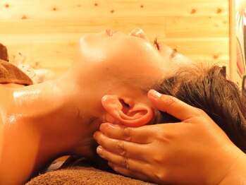 ラフテル(LAUGH TALE)の写真/【本気で頭痛を改善したい方向けの本格派炭酸ヘッドスパ】辛い頭痛や不調をスッキリ解消♪モニター募集中★