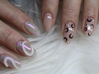 ヴィエル ネイル(VIEL NAIL)/トレンド♪アシメネイル