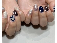 ガレリアエレガンテ KHビル店(GALLARIA Elegante)/うねうねちぐはぐアート