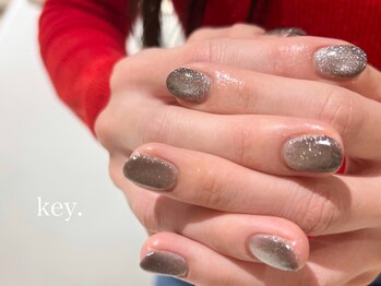 キー(key.)/マグネットネイル