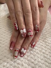 エム ネイル アンド アイ(M NAIL and EYE)/紅白マグでお正月ネイル