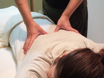 テテ 土山(TETE)/硬いコリは細部までケアできます