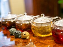 施術後は香りが良い中国お茶を身体を奥から温まります。
