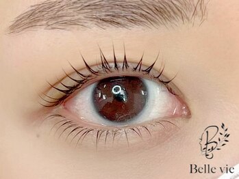 ベルヴィ(belle vie)の写真/話題のパリジェンヌラッシュやバインドロックのキープ力・持続性◎長期的なキレイをお楽しみ頂けます♪