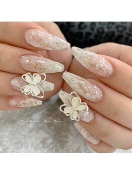 アウリーレア(aulir le'a)/ニュアンスネイル