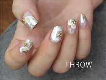 スロウヌーヴ(THROW neuve)/フリーアート