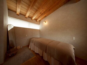 アートスタイルフィール(Art Style feel.)/落ち着いた色を基調とした空間