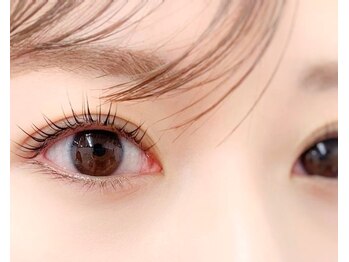 リリーラッシュ 国分寺北口店(LilyLash)の写真/上下まつ毛エクステで中顔面短縮！小顔効果もばっちり☆ぜひ一度お試しください♪