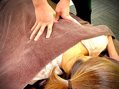 クヴェル(Kvell)の写真