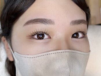 アンネ 表参道(ANNE)の写真/伏し目も、横顔も。きれいって、最強Ｗ施術♪