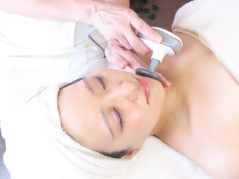 サロン アンス(anse)の写真/オールハンドで行う極上トリートメントが人気☆肌質とお悩みにあわせてじっくり丁寧に施術します☆