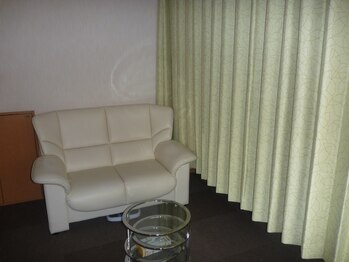 天寿堂整体院/待合室