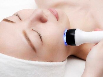 EMI 上野店/ホウレイ線たるみ改善!予防ケア