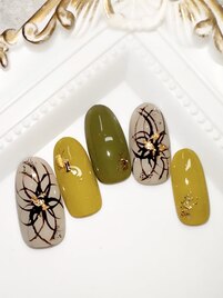 フラワーアートネイル　￥9000