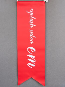 イーエム アイラッシュ(em eyelash)/入り口看板