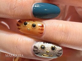 猫の日/2月22日/お魚くわえた猫