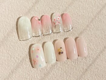 キルティング桜の花びらネイル