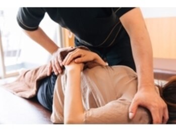 くまのみ整体院 上尾駅前院/骨盤矯正,肩甲骨,猫背矯正