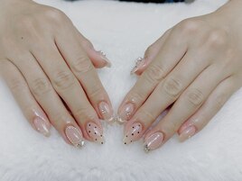 マグネットにヌーディーネイル