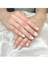 リッシュ トロワ(RICHE trois)/ラメ×ホワイトグラデーション