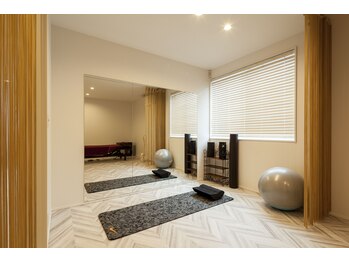 グランジュテ(Grand jete’)/トレーニングルーム