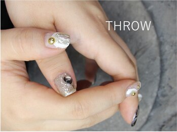 スロウヌーヴ(THROW neuve)/フリーアート