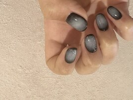 囲みグラデーションネイル