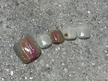 ネイルアンドアイラッシュサロン ミッタ(Mitta)/¥8000-