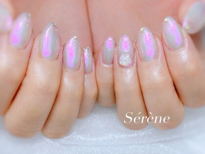 セレーヌ(Serene)の写真
