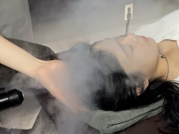 睡眠×自律神経専門 脳活labo Unibase/液体窒素を使ったクライオセラピ