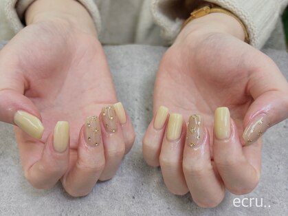 エクリュ(ecru..)の写真
