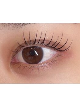 ナチュラル上品な目元にしたい