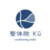 クウ アンド ウォークデザインサイエンス(Ku&Walk Design Science)ロゴ