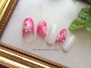 ユウコネイルズアンドエステティック ラ デェス(Yuko Nails & Esthetic La Deesse)/ゴールドコース （定額制）¥8000