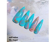 チップ、オイル、ハンドクリーム等の店頭販売もあります(^^)