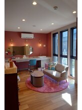 ファンズ(salon fans)/広々としたリラックススペース☆