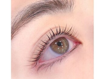 アトリエはるか アミュプラザ鹿児島店の写真/【アミュプラザ1F駅近】まつ毛パーマ5,390円、パリジェンヌ6,600円